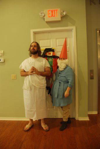 Jesus Justin and Cindy the Gnome discuss best way to travel: walking on water or via plane?